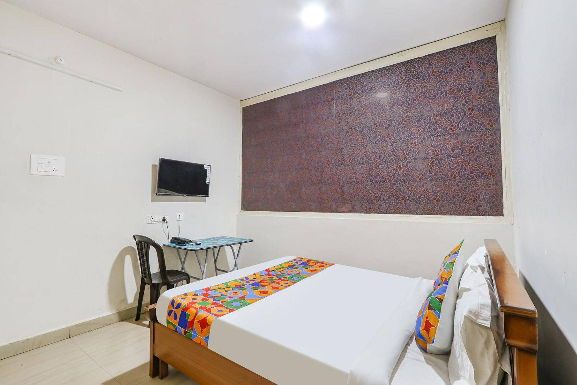 Fabexpress Korner Inn - Sivaji Park Visakhapatnam Ngoại thất bức ảnh