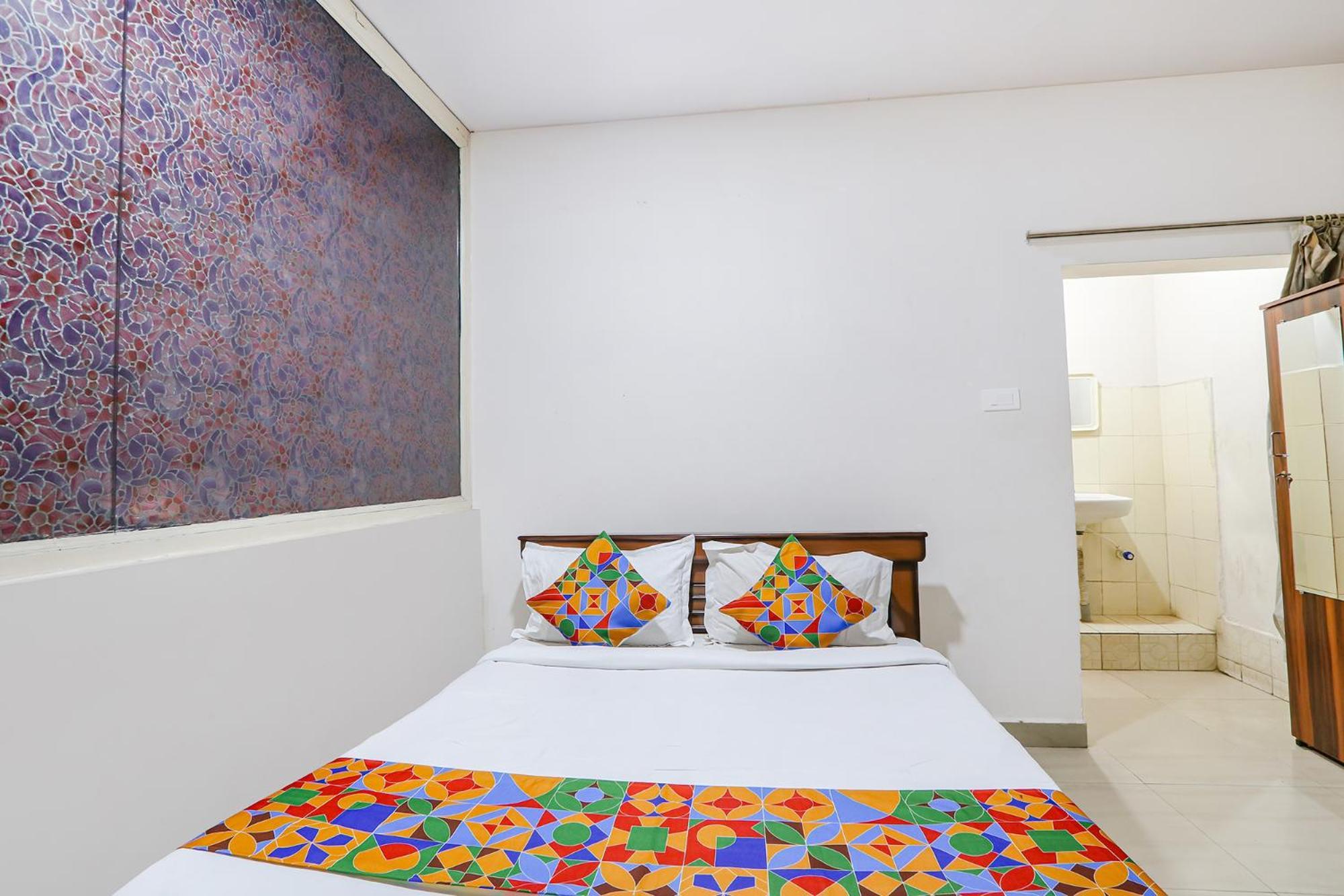 Fabexpress Korner Inn - Sivaji Park Visakhapatnam Ngoại thất bức ảnh